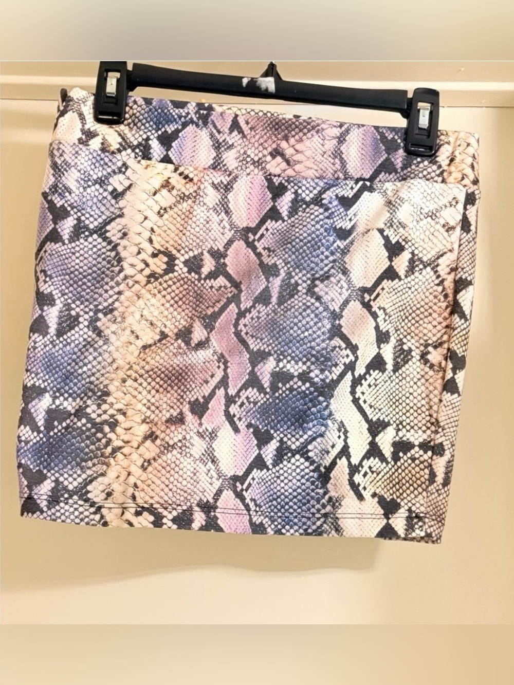 Wet Seal White Tank Top with Snake Print Trim